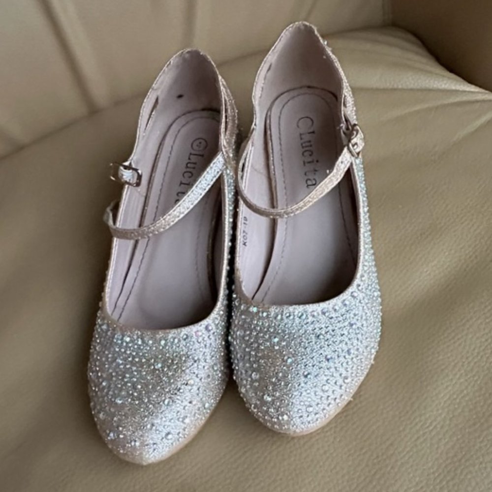 Lucita Size 4 Bling Shoes, Girls Size 4 (not toddler). mid heel, gently used